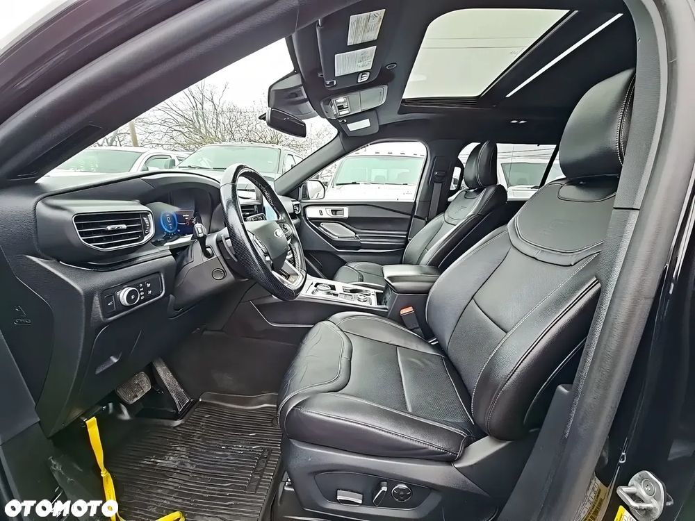 Ford Explorer - 5