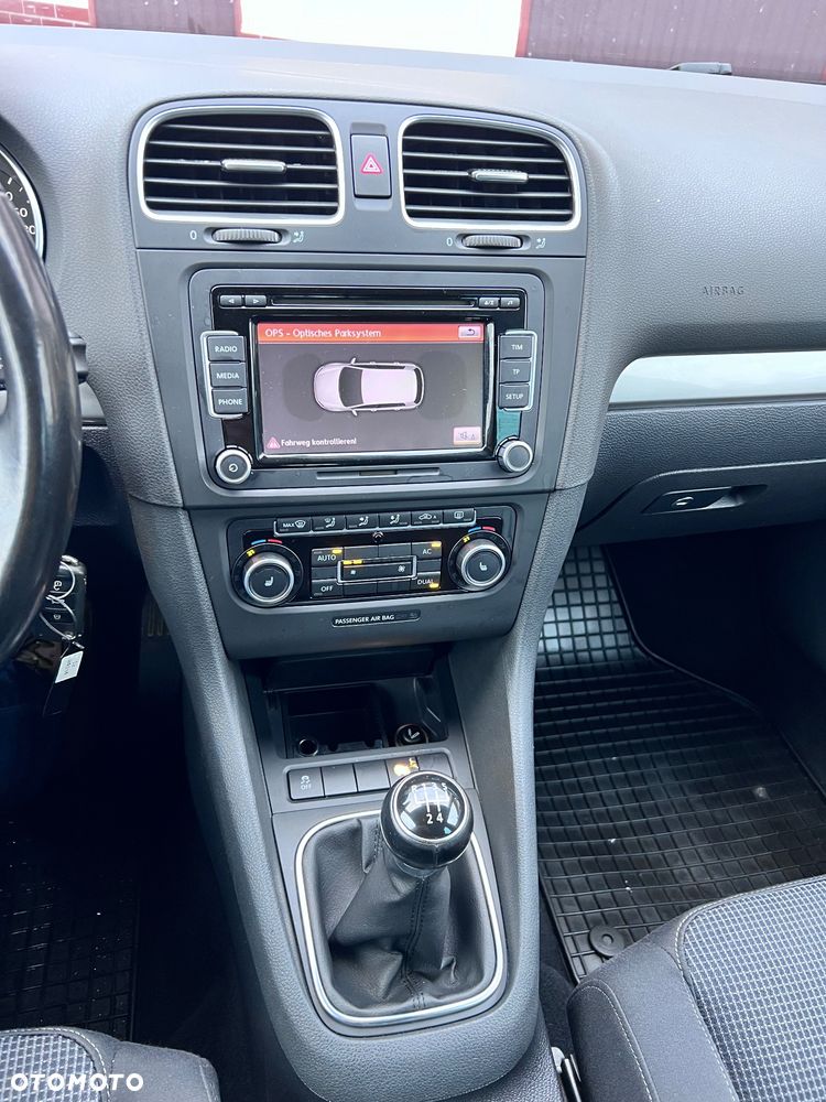 Volkswagen Golf - 10