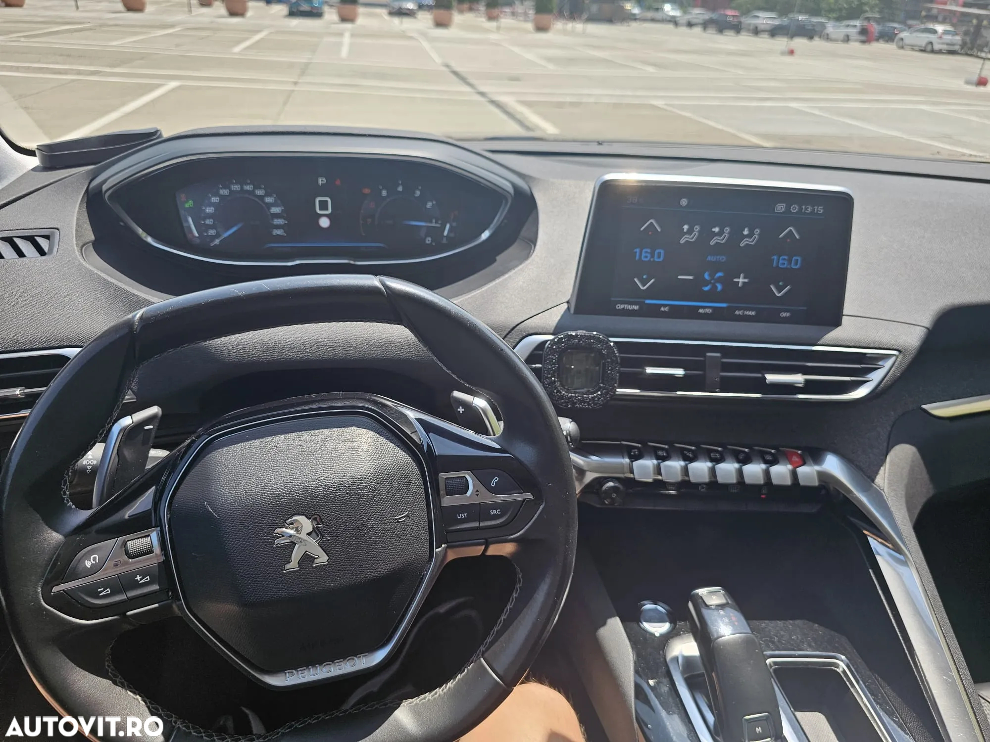 Peugeot 3008 1.2 PureTech Turbo S&S EAT6 Allure - 10