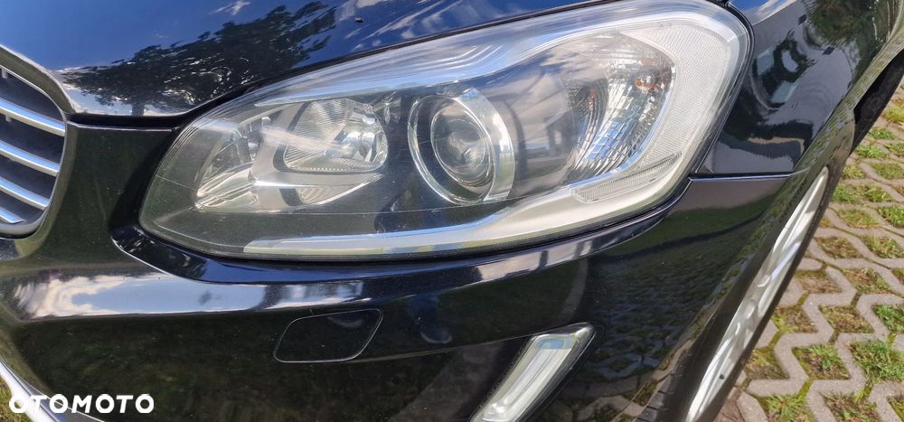Volvo XC 60 D5 AWD Summum - 8