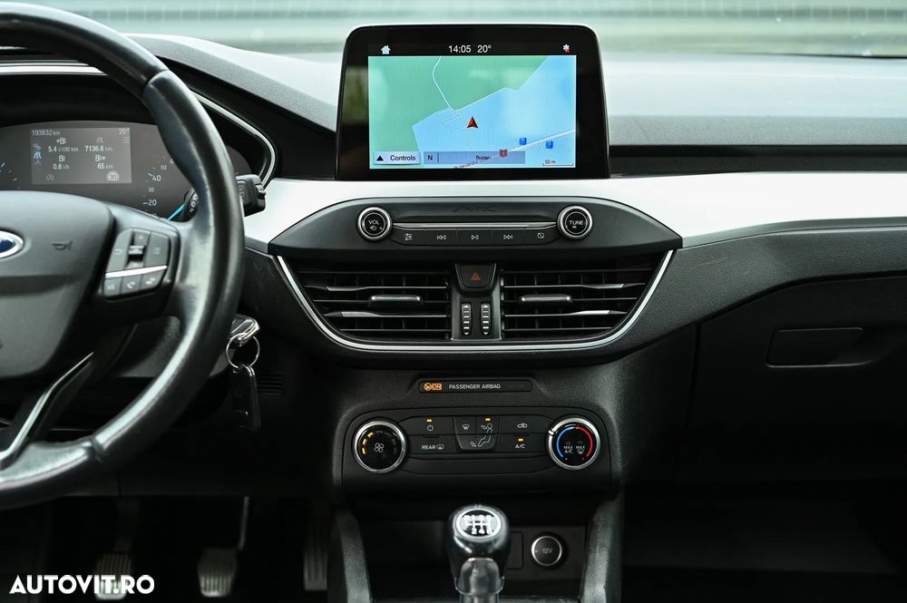 Ford Focus Turnier 1.5 EcoBlue Start-Stopp-System COOL&CONNECT - 9