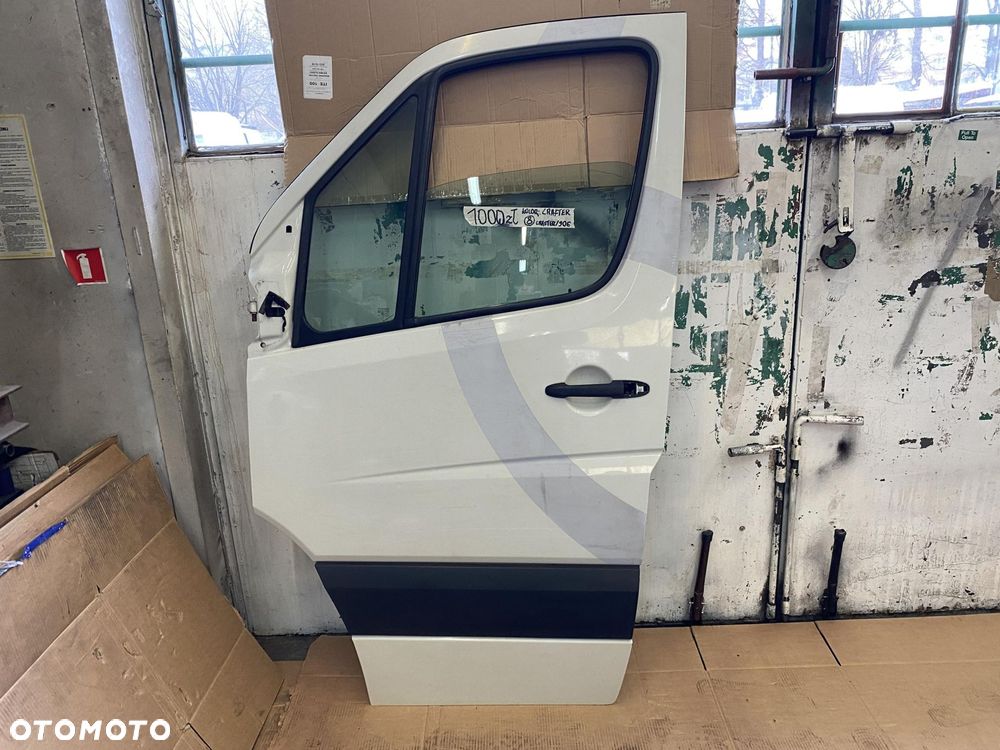 CRAFTER SPRINTER 906 06- DRZWI PRZEDNIE LEWE BIAŁE KOLOR CRAFTER bez rdzy - 1