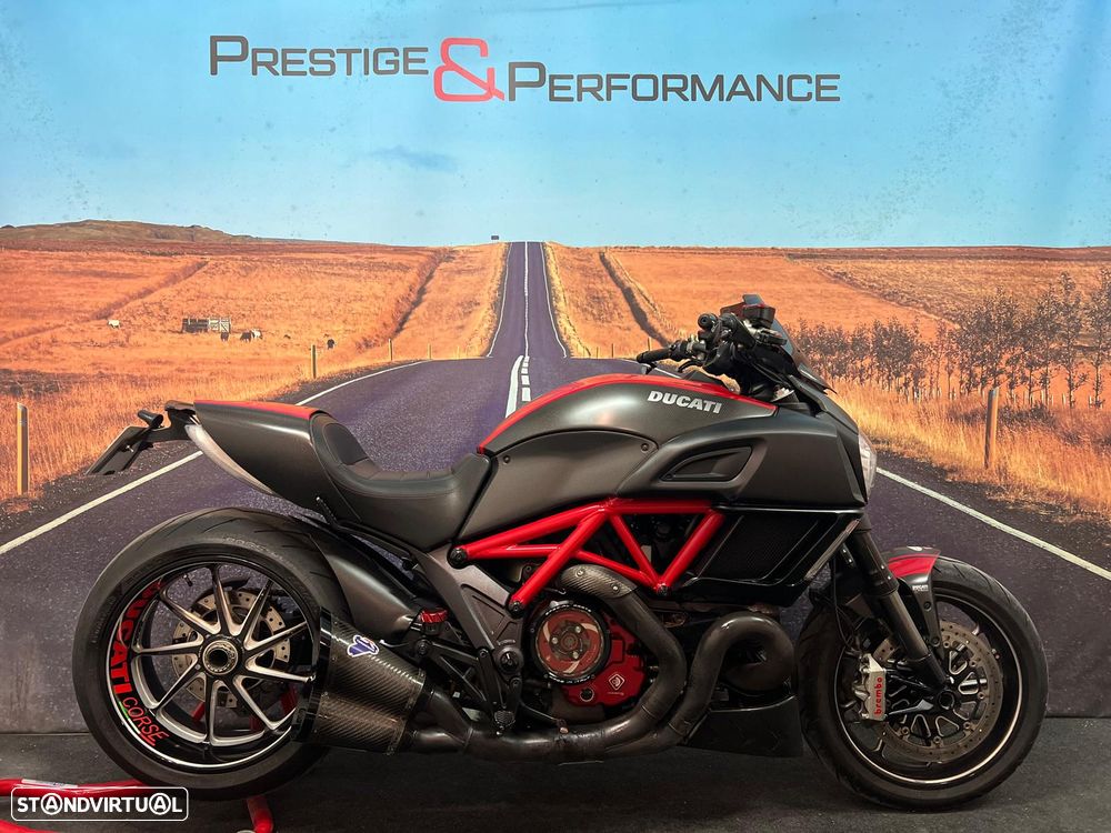 Ducati Diavel Carbon - 1