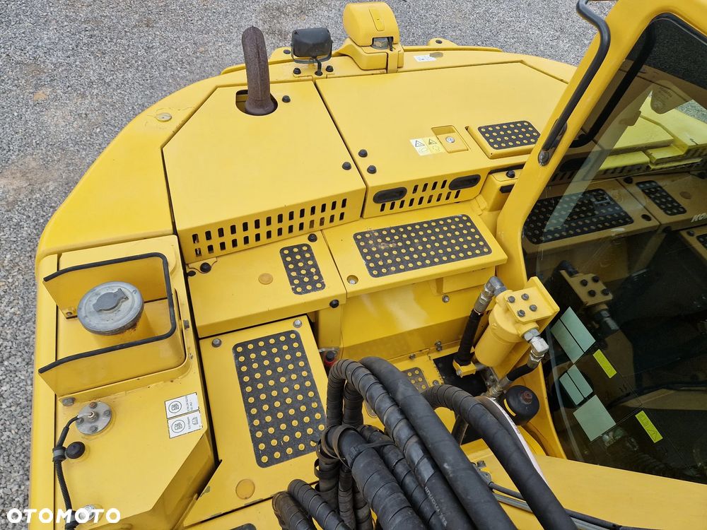 Komatsu PC138US - 24