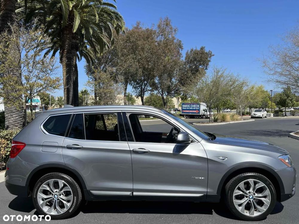 BMW X3 28i xDrive - 2