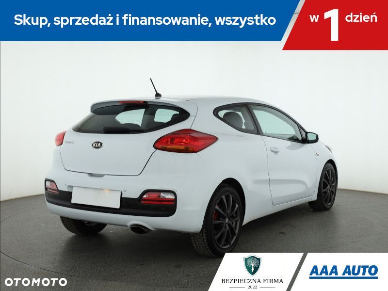 Kia ProCeed - 7