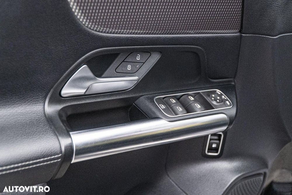 Mercedes-Benz GLA 250 e - 11