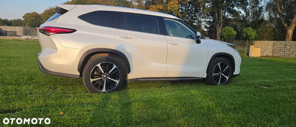 Toyota Highlander 2022 photo 5