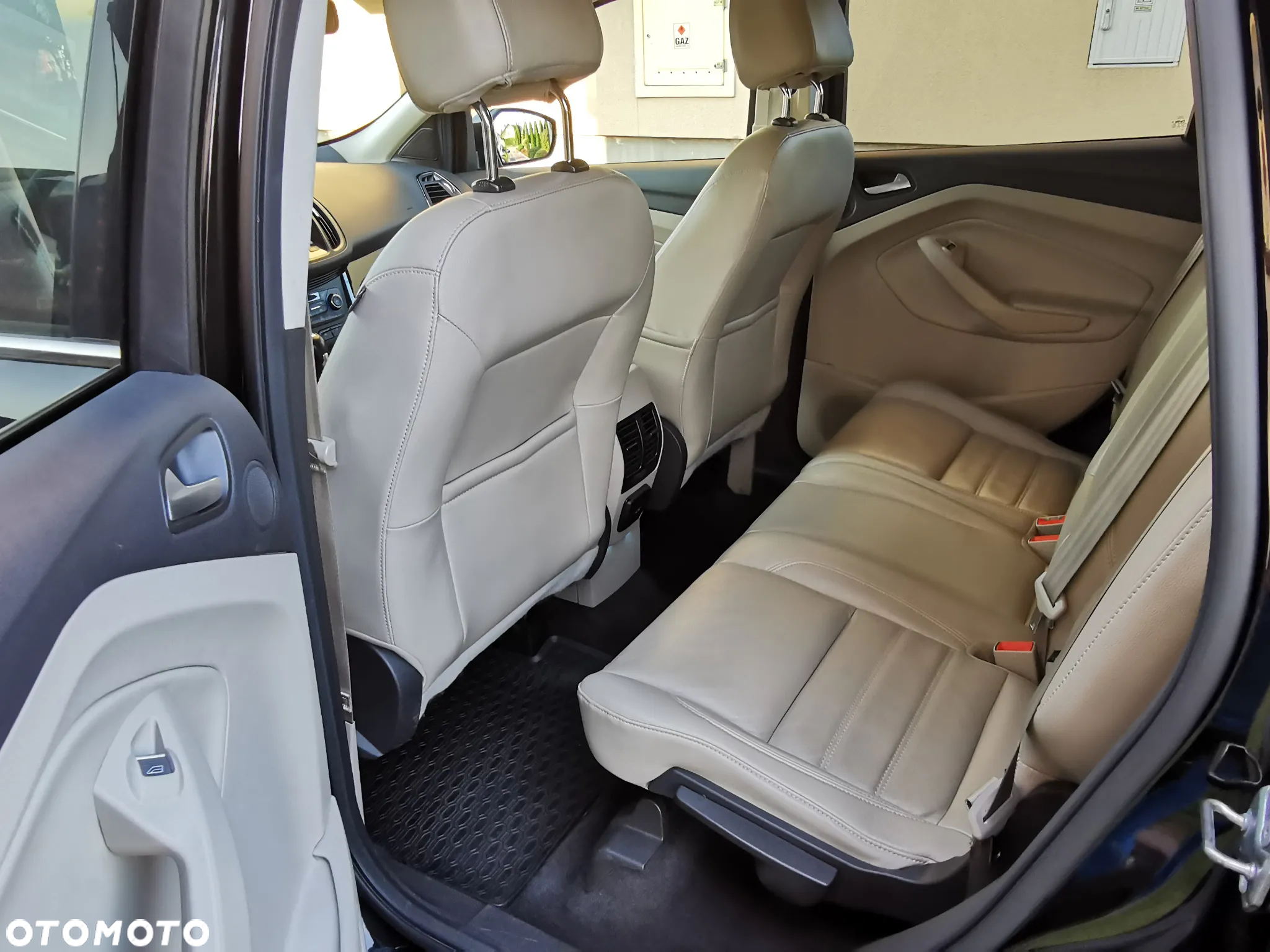 Ford Escape 2.0 EcoBoost AWD Titanium - 14