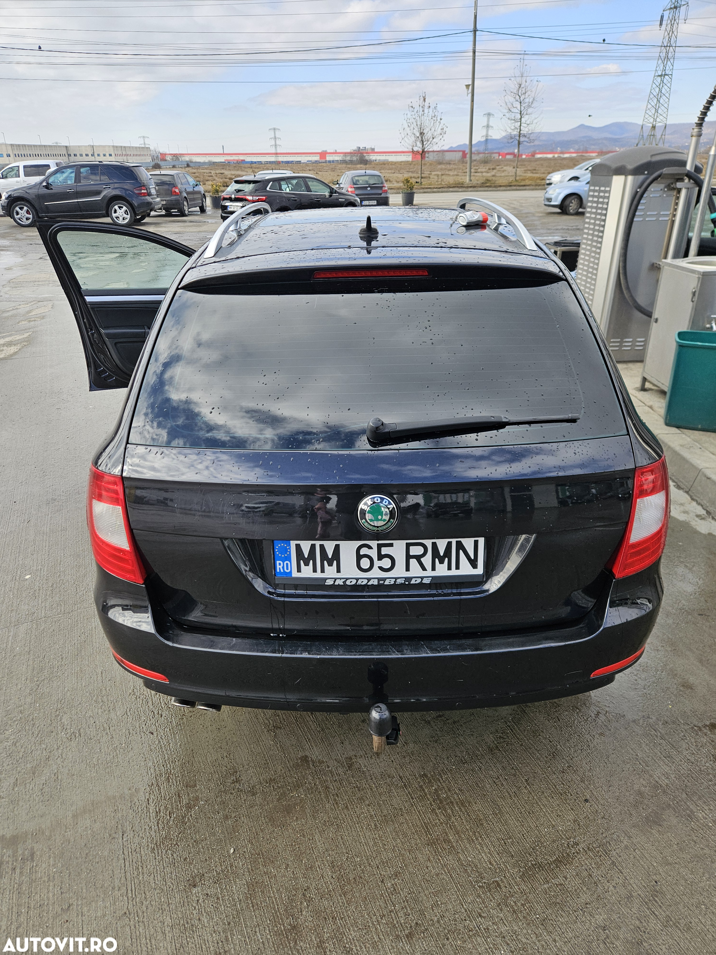 Skoda Superb Combi 2.0 TDI DSG Comfort - 4