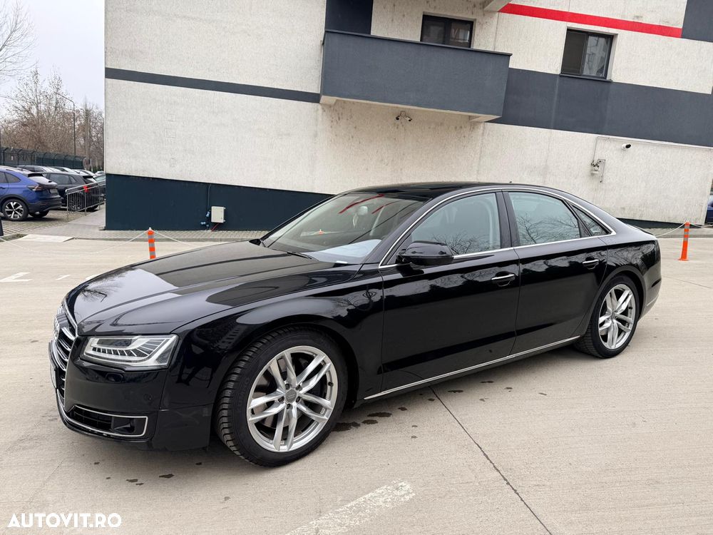 Audi A8 4.2 TDI DPF (clean diesel) quattro tiptronic - 1