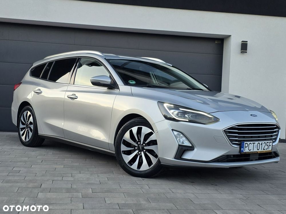 Ford Focus - 32