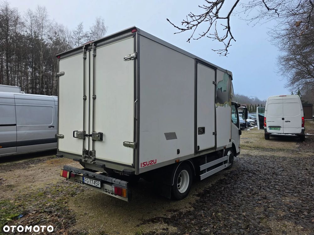 Isuzu N-L35 - 4
