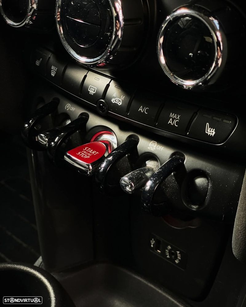 MINI 3 Portas One D - 8