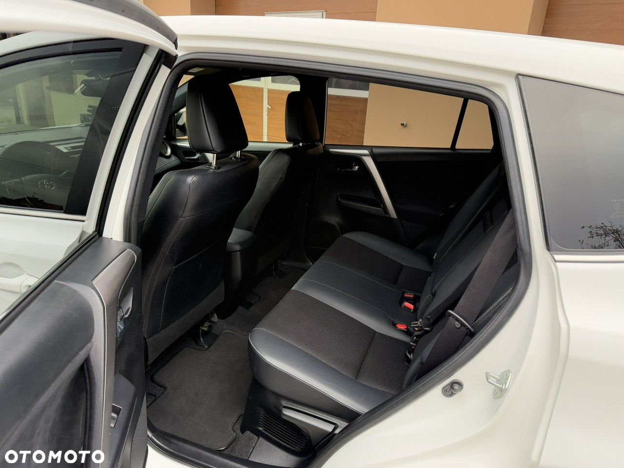 Toyota RAV4 2.5 4x2 Hybrid Edition - 26