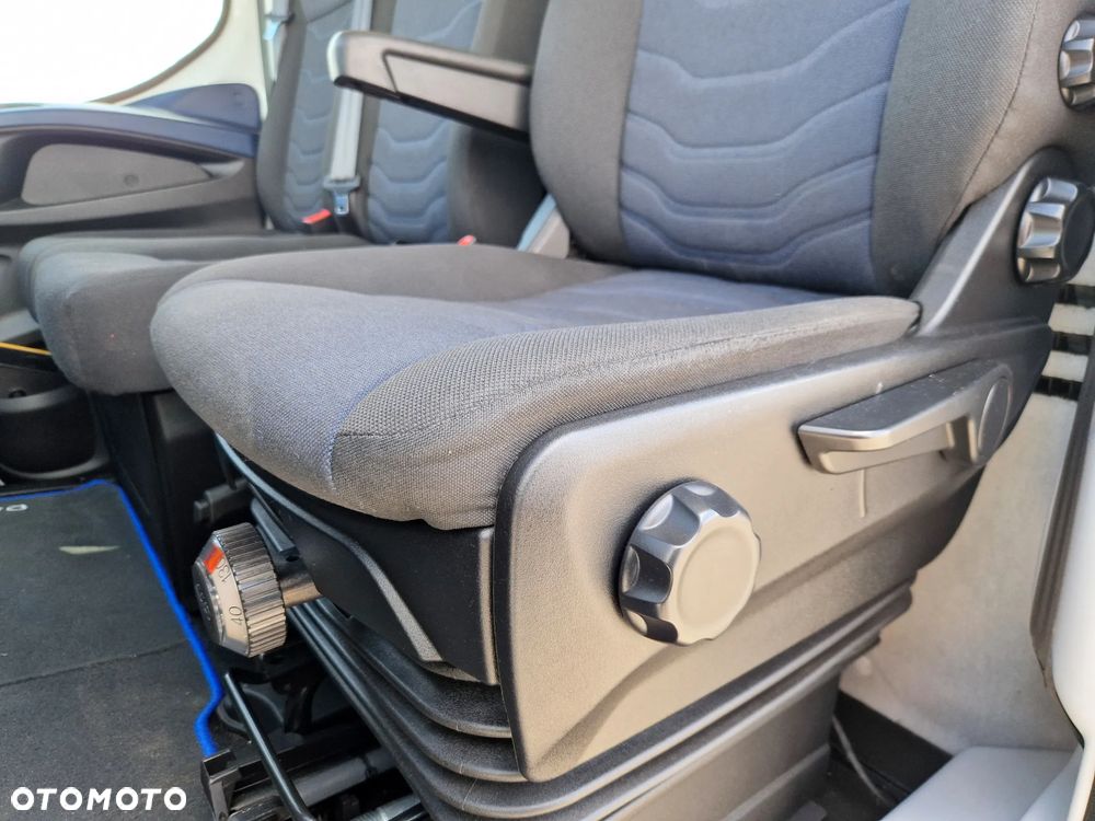 Iveco 35S16 2,3 HPI 160 KONNY KONTENER 4,2M WINDA KLIMA WEBASTO KAMERA 8 BIEGOWY HIMATIC 4,1M ROZSTAW OSI IDEALNY - 12