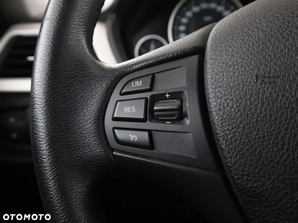 BMW Seria 3 318d Advantage - 31
