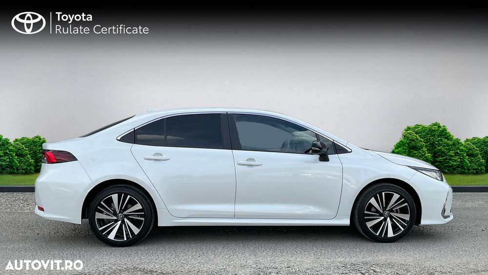 Toyota Corolla 1.8 HSD Dynamic - 18