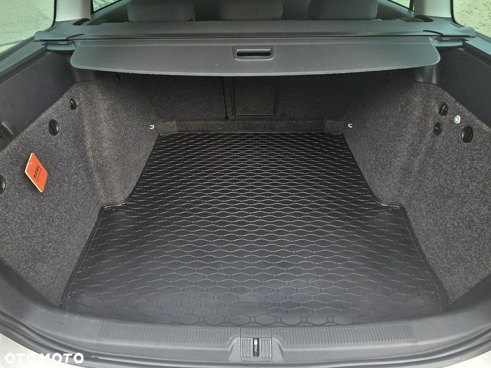 Skoda Octavia Combi 2.0 TDI Elegance - 29