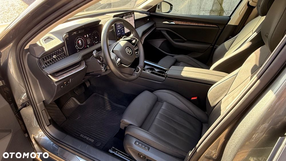 Skoda Superb 2.0 TDI SCR 4x4 L&K DSG - 4