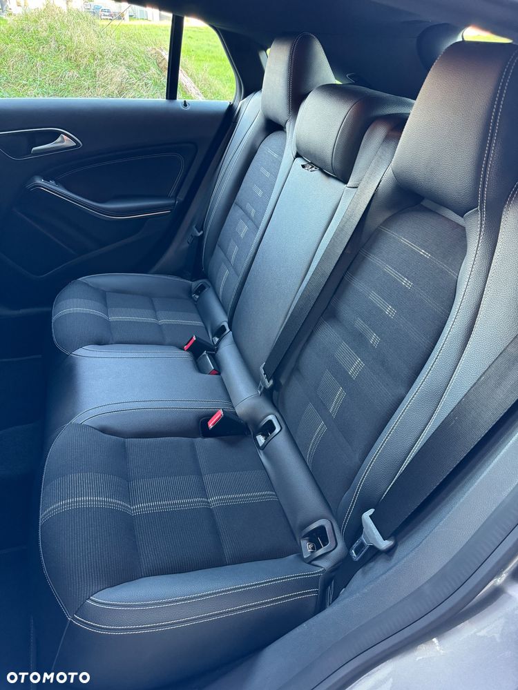 Mercedes-Benz CLA 220 (CDI) d 7G-DCT - 13