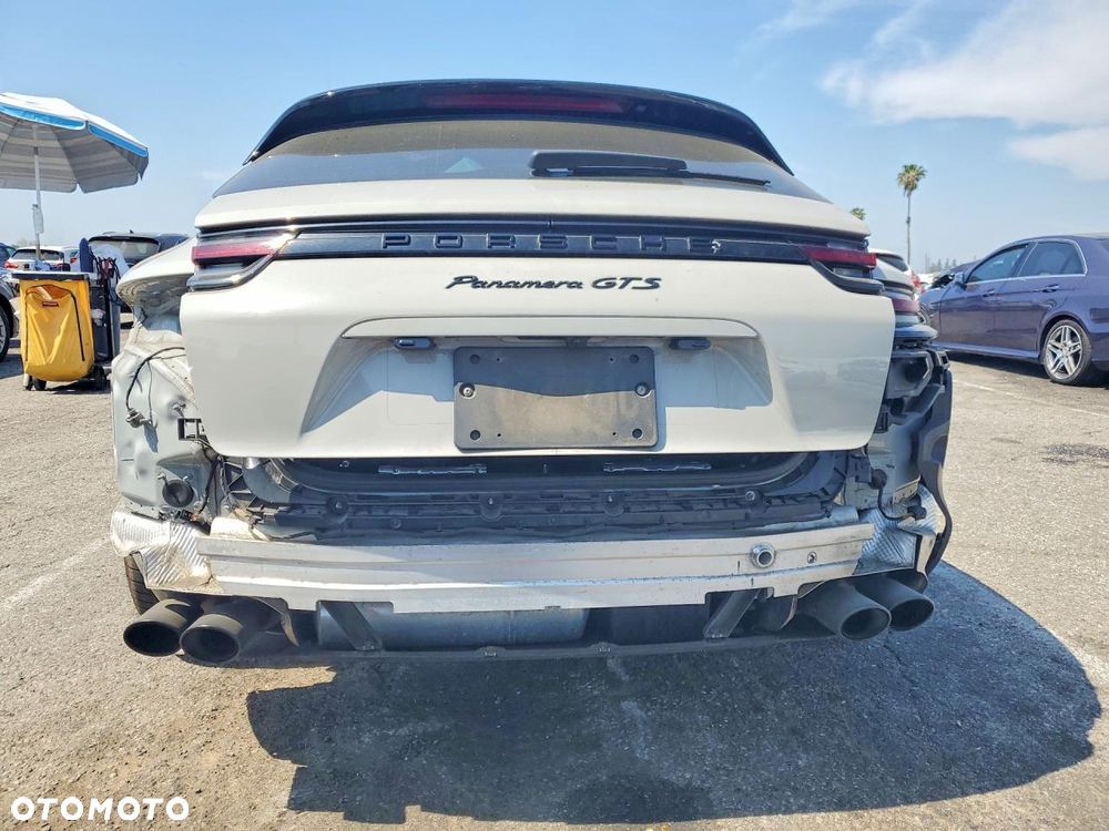 Porsche Panamera - 7