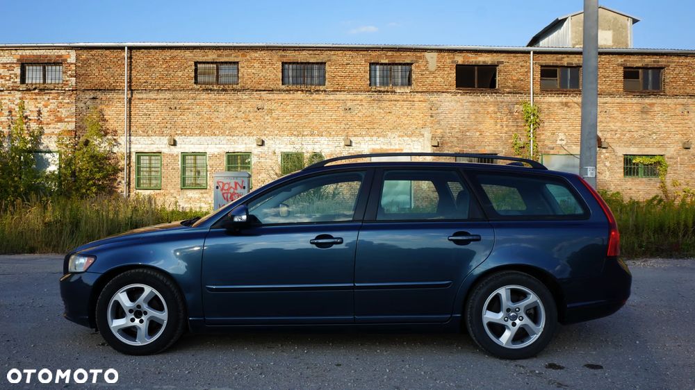 Volvo V50 D2 Momentum - 14