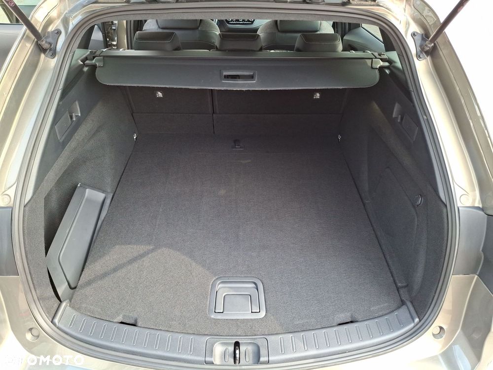 Toyota Corolla 2.0 Hybrid Comfort - 12