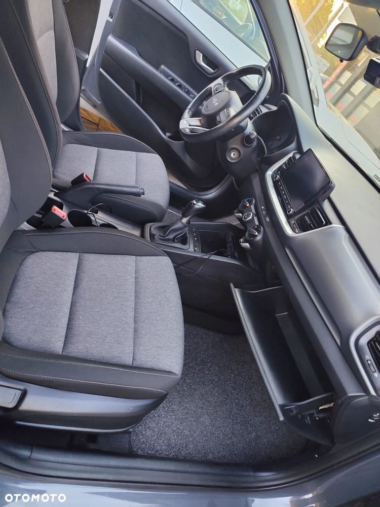 Kia Stonic - 21
