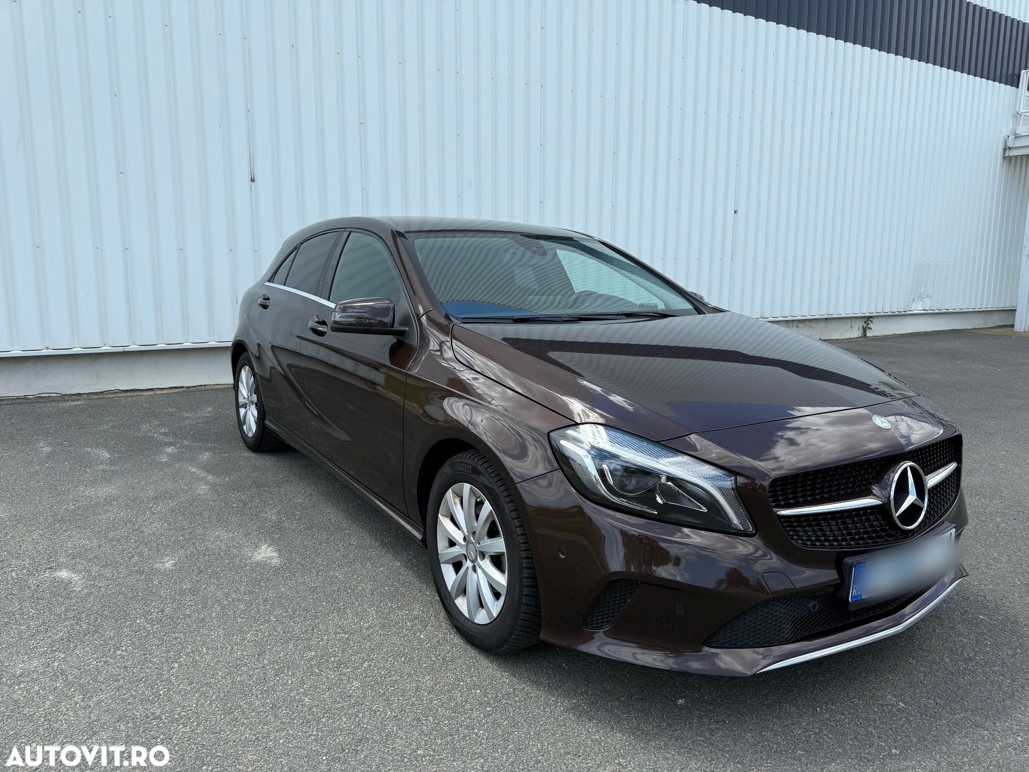 Mercedes-Benz A - 1