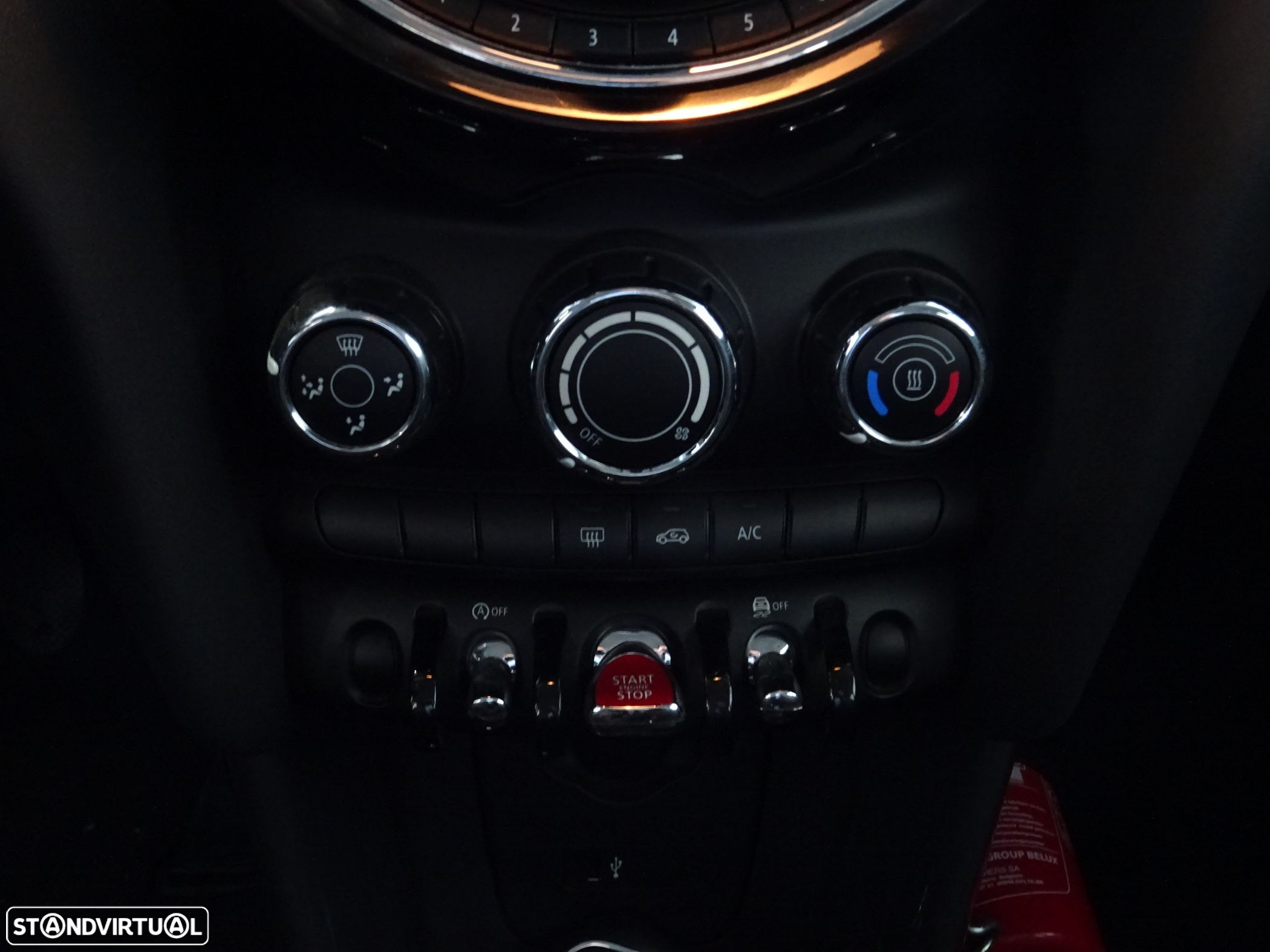MINI 5 Portas One D - 16