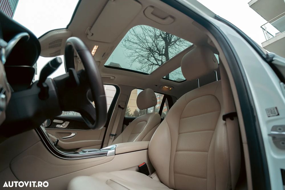 Mercedes-Benz GLC 300 e 4MATIC - 23