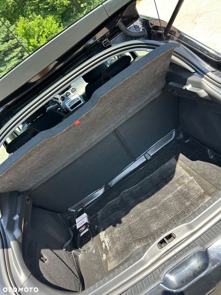Peugeot 308 - 8