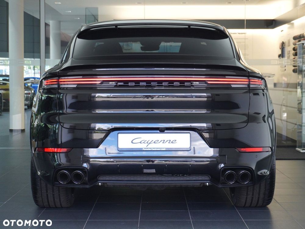 Porsche Cayenne GTS - 16