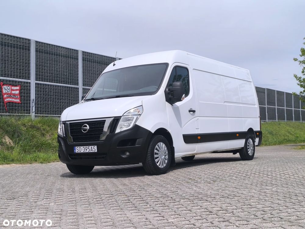 Nissan INTERSTAR - 12
