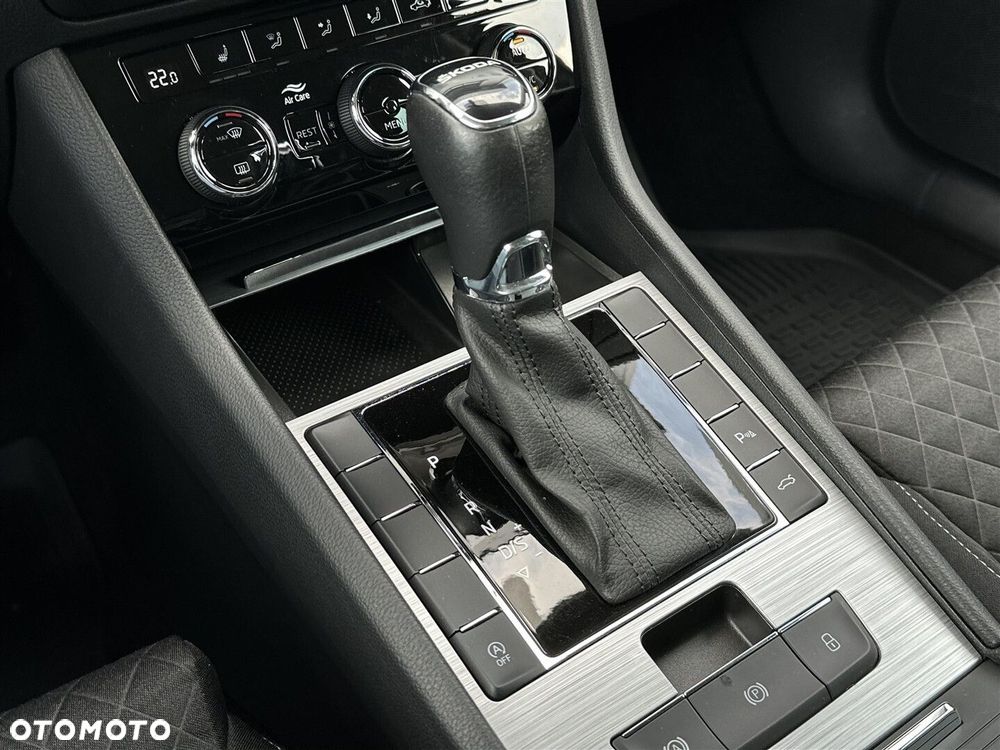 Skoda Superb 1.5 TSI Ambition DSG - 23