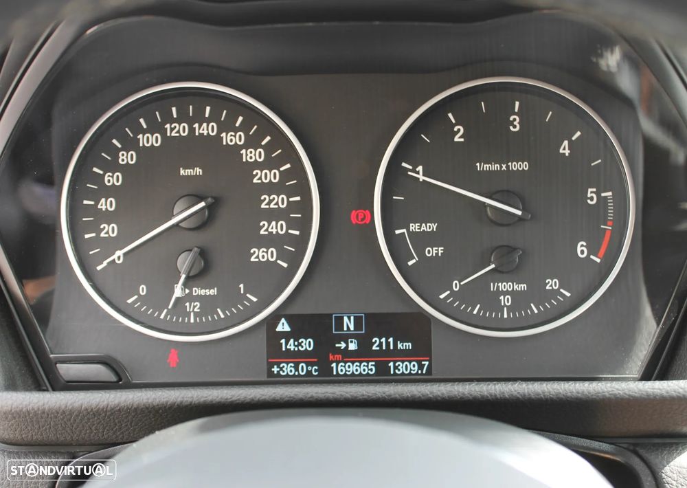 BMW 216 Active Tourer d Line Sport - 32