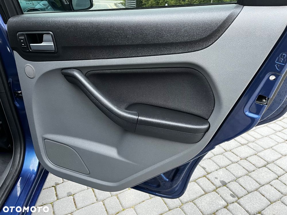 Ford Focus 1.8 Titanium - 17