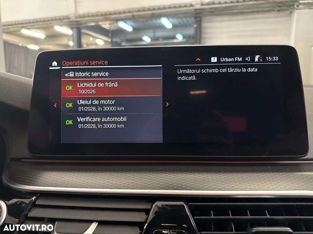 BMW Seria 5 520i AT MHEV - 23