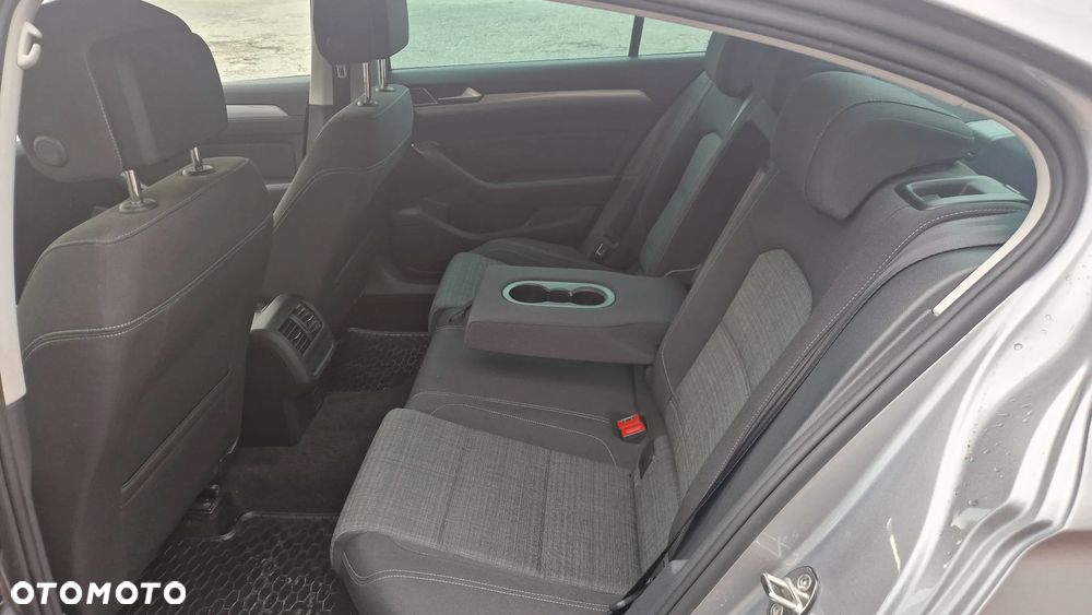 Volkswagen Passat 2.0 TDI EVO Business DSG - 14