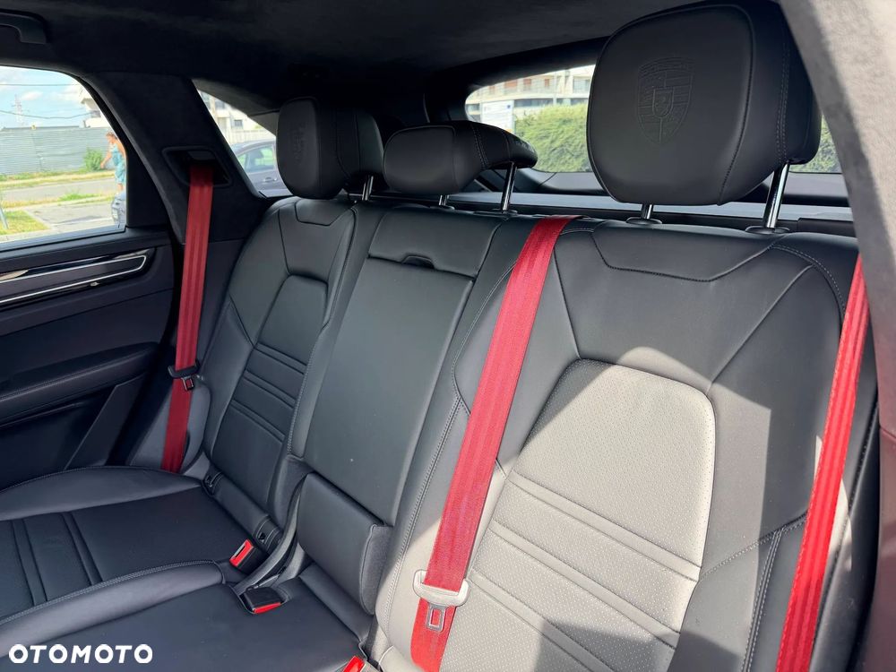 Porsche Cayenne - 33