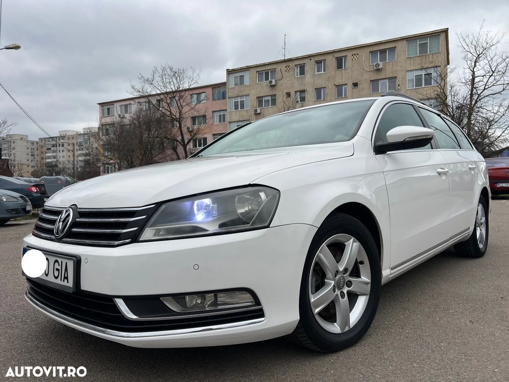 Volkswagen Passat 2.0 TDI BlueMotion Technology DSG Comfortline - 2
