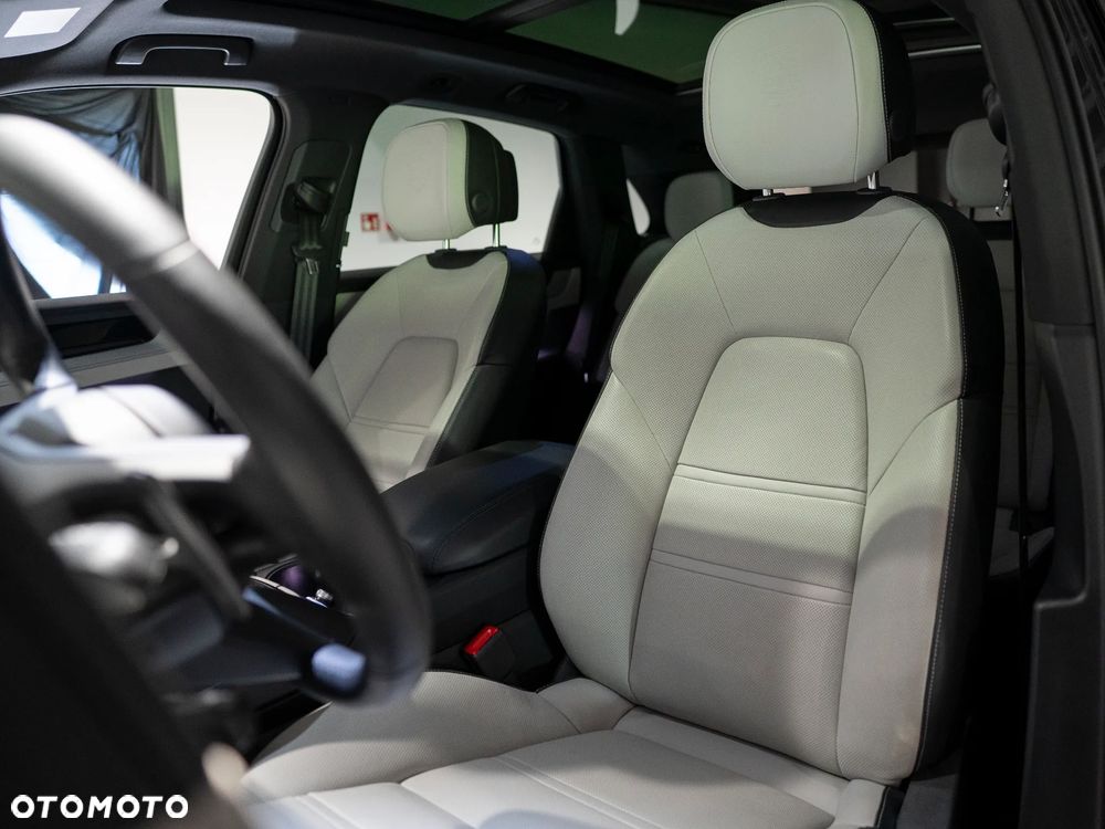 Porsche Cayenne E-Hybrid PHEV - 18