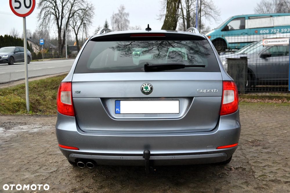 Skoda Superb 2.0 TDI Ambition - 6