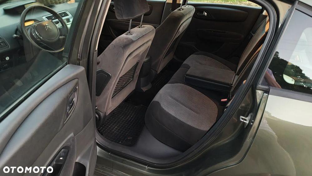 Citroën C4 1.6 16V Magic - 6