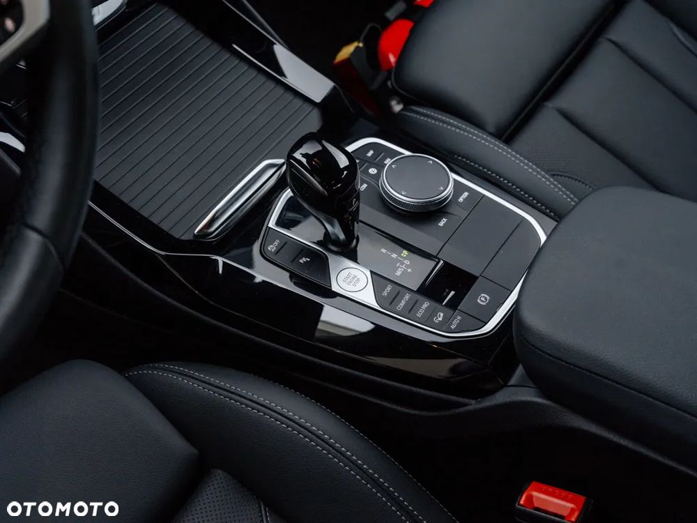 BMW X3 xDrive20i - 13