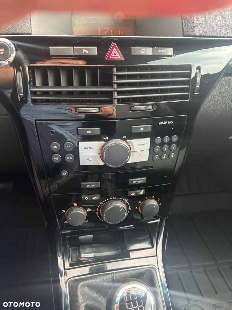 Opel Astra - 16