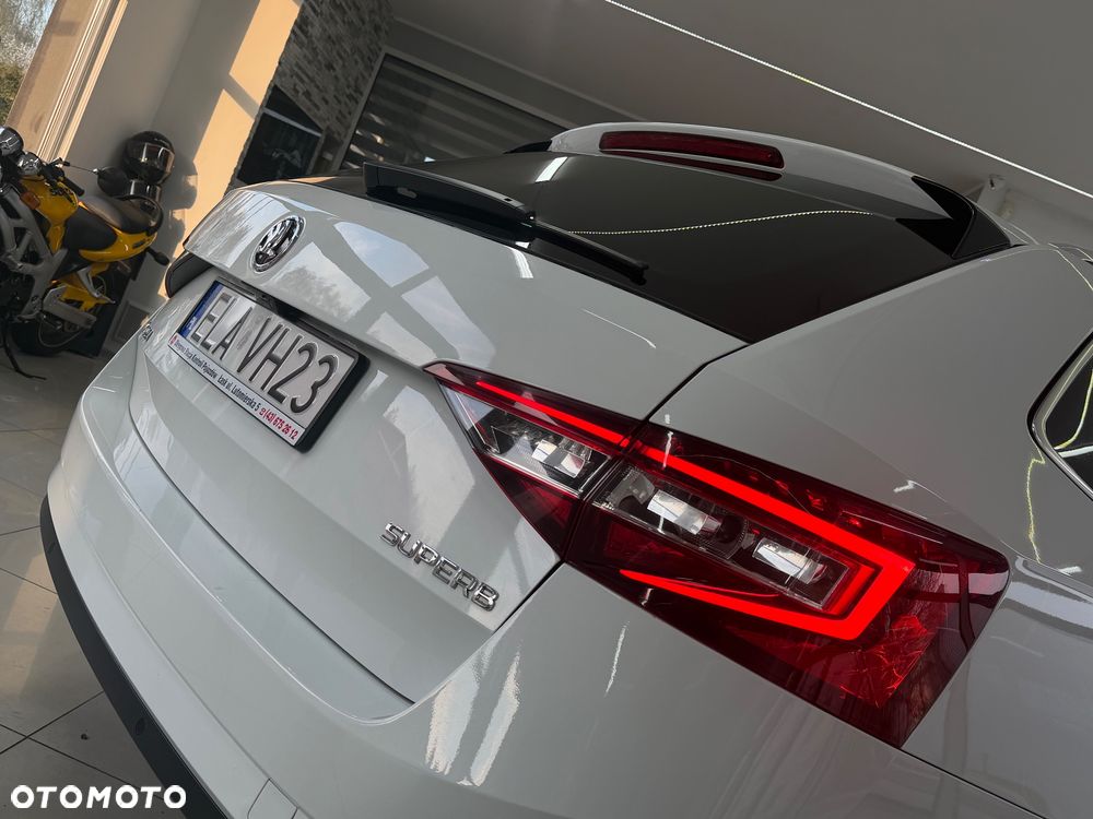 Skoda Superb 1.6 TDI DSG Active - 17