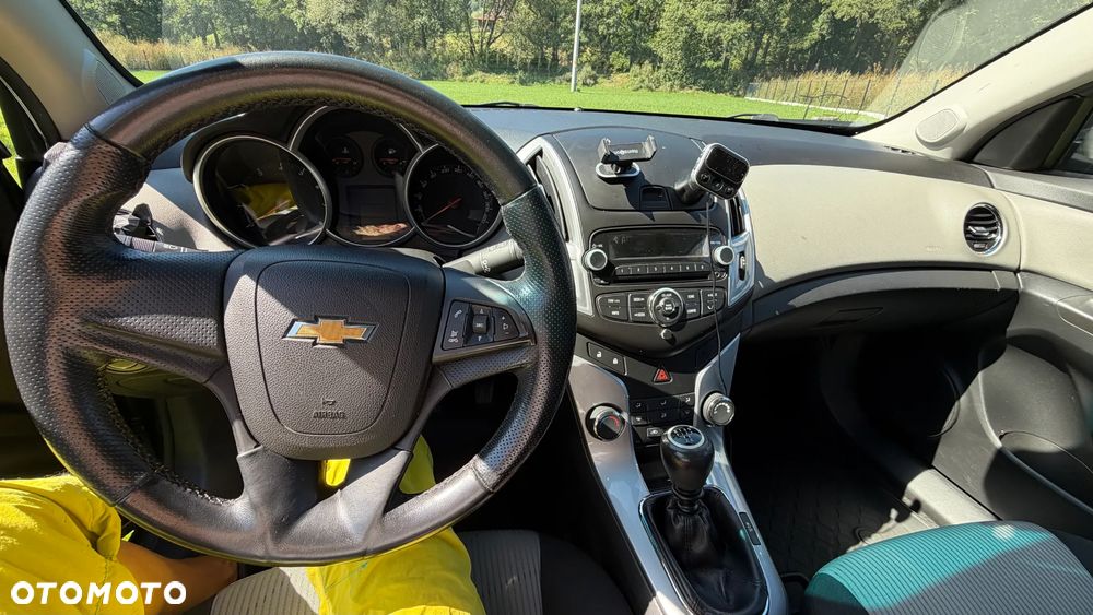 Chevrolet Cruze 1.8 LS+ - 6