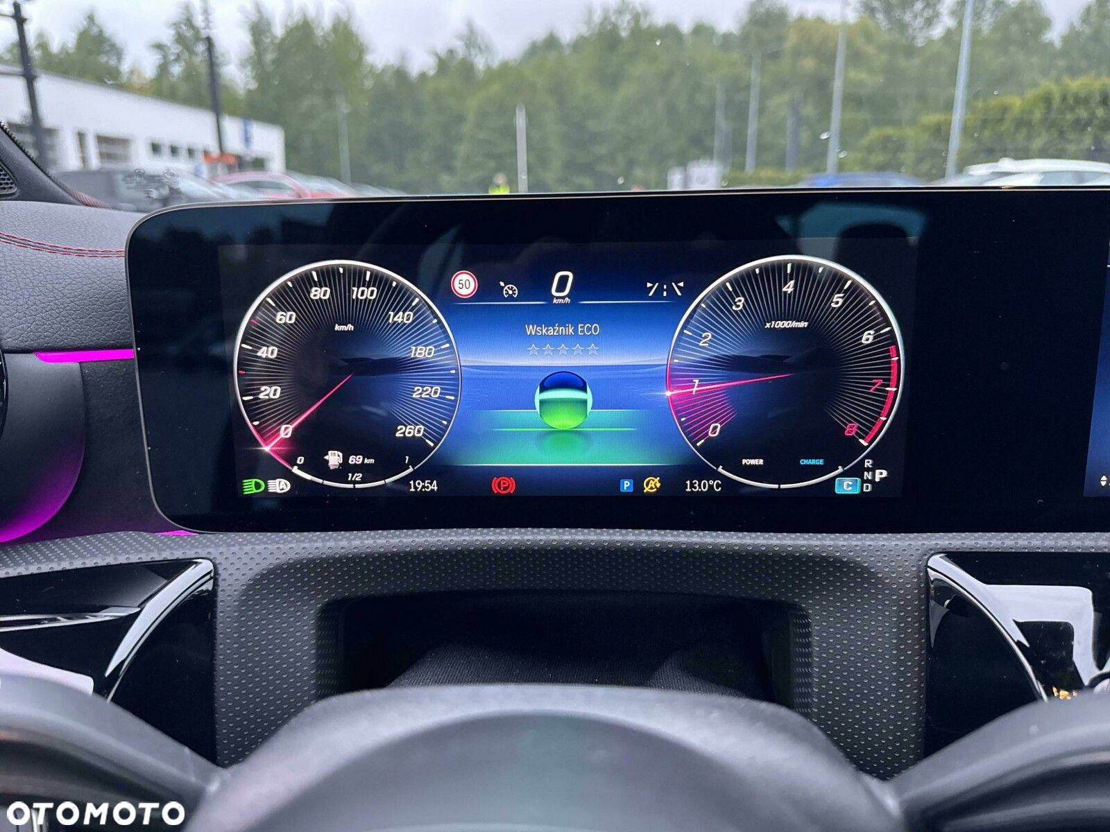 Mercedes-Benz CLA - 13